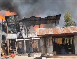 8 Rumah Terbakar dan 1 Tewas di Bone, Kades Harap Uluran Tangan