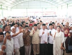 Niat Hanya Sowan ke Kyai, Prabowo disambut Ribuan Santi Ponpes Sunan Drajat