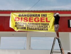 Gaji Tak Dibayar, Bangunan Food Court di Majene Disegel Pekerja