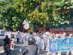 Murid SIT Darul Fikri Makassar Pawai Sambut Ramadhan