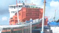 Alami Kerusakan, KMP Mishima Tabrak 2 Kapal Kayu di Pelabuhan Rakyat Bajoe