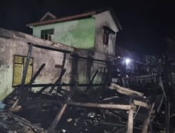 Kebakaran Hebat Hanguskan Satu Rumah di Kampung Bajo Bone