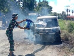 Sebuah Mobil Pick Up Terbakar di Desa Opo Ajangale