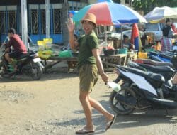FOTO: Potret Pasar Bajoe dengan Tata Kelola Semrawut