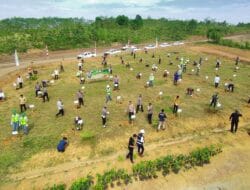 Penghijauan oleh Polres Berau dalam Rangka Hari Bhayangkara ke-78