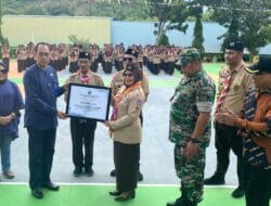 Selamat! UPT SMAN 8 Bone Raih Penghargaan Sekolah Bersih Narkoba