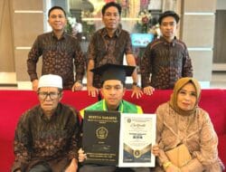 Mahasiswa Penyandang Disabilitas Asal Bone Lulus S1 dengan IPK 4.0