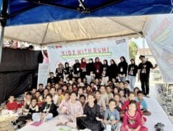 Pelatihan Membaca Nyaring di Perkampungan Suku Bajo