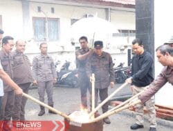 Kejari Wajo Musnahkan BB pada 24 Perkara Tindak Pidana 2024