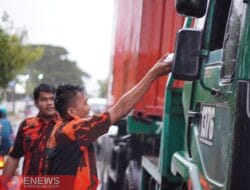 PC Sapma PP Polman Berbagi Takjil