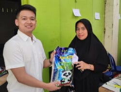 PT HS Bangunan Sengkang Bagikan Zakat Mall 16 Ton Beras