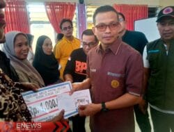 32 KK 10 Kecamatan Terima Bantuan Dana BTT Dari Bupati Polman