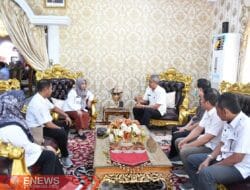 207 Unit Penerangan Tenaga Surya untuk Warga Pulau Sembilan Sinjai