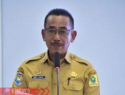 Review Bantuan Seragam dan Perlengkapan Sekolah, Sekda Sinjai Harap Tepat Sasaran