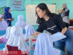 HAN, Vasaka Hotel Makassar Ajak Siswa SD Mewarnai