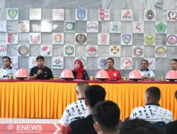 Tim Sepak Bola Pra Porprov Resmi Dilepas Bupati Sinjai, Janji Tak Akan Bikin Kecewa