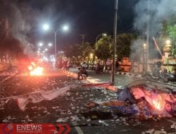 Mencekam! Bone Ricuh Gegara Pengunjuk Rasa Kenaikan PBB-P2 Tak Ditemui Bupati