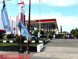 Foto: Pelansir BBM Solar Bersubsidi Marak di SPBU 74.927.07 Lapawawoi Bone