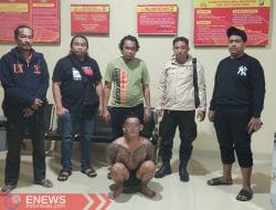 Pria di Bajoe Tikam Peserta Acara, Pelaku Diselamatkan Polisi dari Amukan Massa