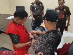 Mantan Pj Bupati Polman Ditahan, Kasus Penipuan Seragam Linmas Rp1,6 Miliar