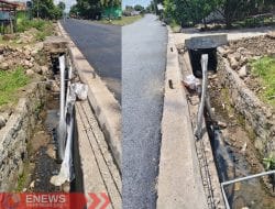 Proyek Jalan Bantaeng Rusak Aset Desa