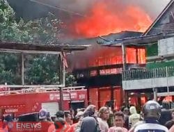 Api Lalap Lima Rumah Warga di Wajo