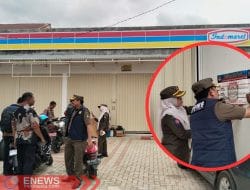 Gerai Indomaret di Atakkae Ditutup Satpol PP Wajo karena Tak Kantongi Izin