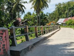 Viral Dirusak Excavator, Pagar Jembatan di Luyo Diperbaiki