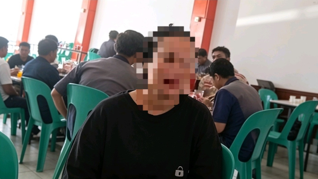 Ketgam: Hj. Napisa, warga Kelurahan Malakaji, Kecamatan Tompobulu, Kabupaten Gowa, menyampaikan keterangan kepada wartawan terkait pengakuannya yang tidak dapat membuat laporan polisi setelah mengaku mengalami ancaman dan intimidasi. (Dok. Angki)