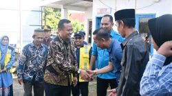 Ketgam: Gubernur Sulsel Andi Sudirman Sulaiman saat meninjau lokasi rehabilitasi irigasi di Desa Biji Nangka, Kecamatan Sinjai Borong, Senin (15/6/2026).