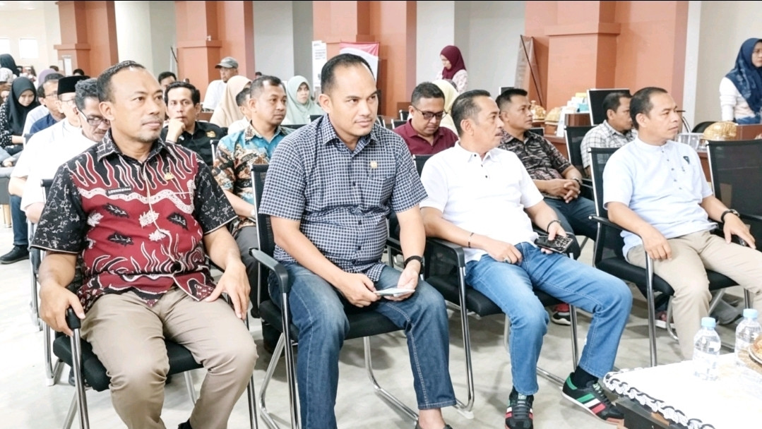 Ketgam: Seluruh kepala OPD saat mengikuti Zoom Penilaian Kinerja penyelenggara MPP.