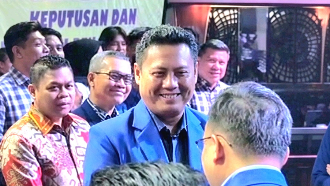 Ketgam: Andi Iwan Darmawan Aras usai terpilih secara aklamasi sebagai Ketua DPD Himpunan Nelayan Seluruh Indonesia (HNSI) Sulawesi Selatan periode 2026–2031 dalam Musyawarah Daerah (Musda) III HNSI Sulsel di Hotel Claro Makassar, Sabtu (20/6/2026).