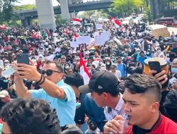 Ribuan Massa di Sulsel Bergerak, Dukung Program Unggulan Prabowo-Gibran