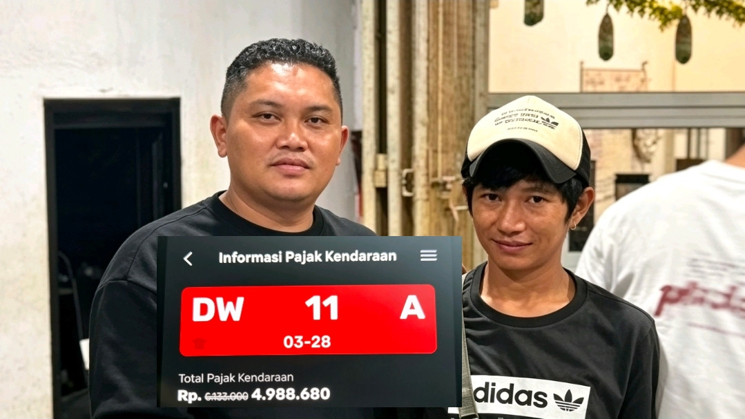 Foto: Korban penganiayaa Rudianto (pakai topi) bersama pelaku bersepakat berdamai. Namun, publik menyoroti penggunaan plat gantung pada mobil dinas yang dipakai dalam insiden tersebut. (ENews)