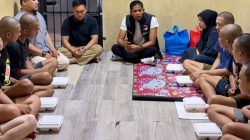 Foto: IPTU Firman, S.H., M.H. saat perpisahan di Ruang Tahanan Narkoba Polres Gowa.