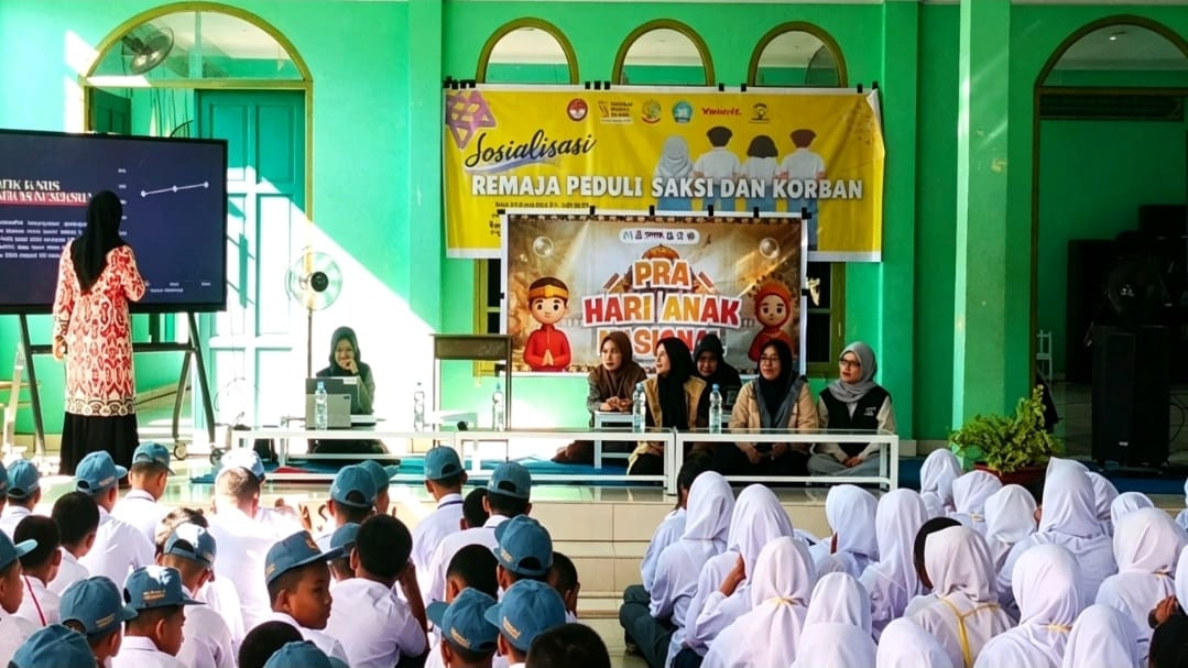 Ketgam: Peserta didik baru SMAN 19 Makassar mengikuti sesi edukasi pencegahan bullying, kekerasan seksual, serta perlindungan saksi dan korban pada kegiatan MPLS Ramah 2026, Selasa (14/7/2026). Foto: Balqis