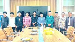 Foto: Sesi foto bersama Aliansi Mahasiswa IAIN Bone bersama pihak rektorat IAIN Bone. (Dok. Ardi)