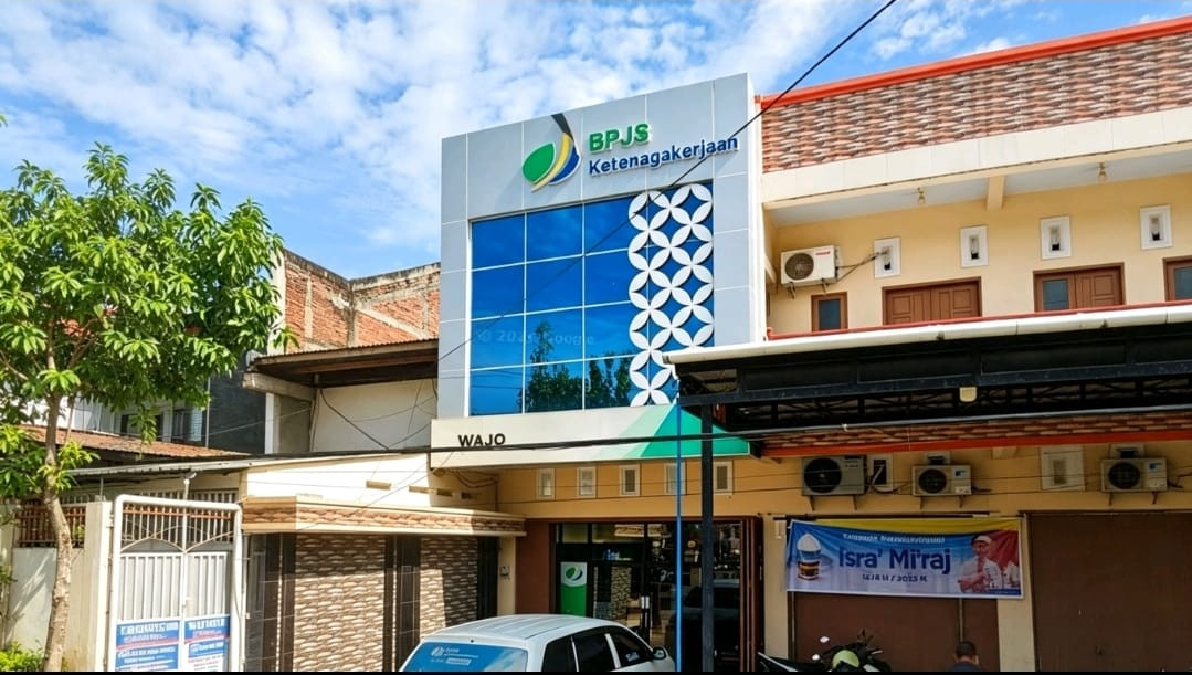 Kantor BPJS Ketenagakerjaan Wajo. (Dok. Ikbal)