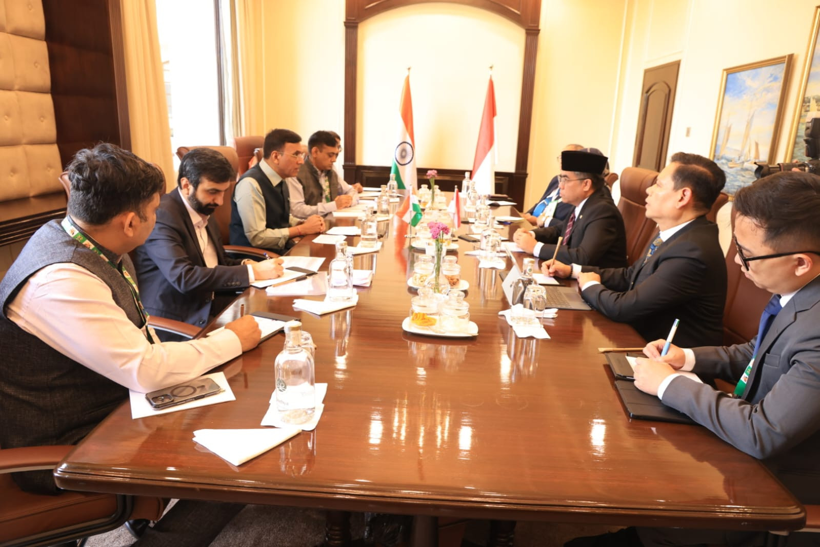 Ketgam: Menteri Ketenagakerjaan RI Yassierli menggelar pertemuan bilateral dengan Menteri Ketenagakerjaan India Mansukh Mandaviya di sela BRICS Labour and Employment Ministers' Meeting (LEMM) di Hyderabad, India, Rabu (15/7/2026), membahas penguatan kerja sama pengembangan talenta digital dan kompetensi tenaga kerja.