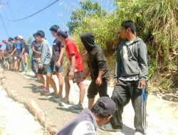Jalan Rusak Tak Kunjung Diperbaiki, Warga Rattepadang Majene Bergerak Sendiri