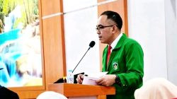 Ketgam: Iptu Abdillah Makmur S.H., M.H. saat menjalani sidang promosi doktor yang digelar di Ruang Ujian Aula PJJ Lantai 1 Gedung PPe-UMI, Jalan Urip Sumoharjo, Makassar, Selasa (11/8/2026). (Angki)
