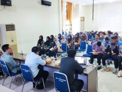 Pelajar Masuk Ruang Politik DPRD Polman