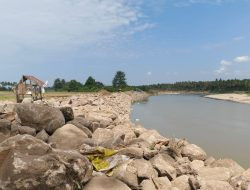 Polemik Asal-Usul Batu Proyek Rp15 Miliar di Kurma Polman