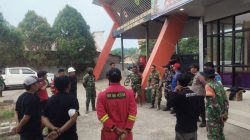 Ketgam: Personel TNI, Polri, Damkar, SAR, PT Berau Coal, dan unsur terkait mengikuti apel kesiapsiagaan Karhutla di Posko Damkar Sektor Sambaliung, Kabupaten Berau, Jumat (21/8/2026).
