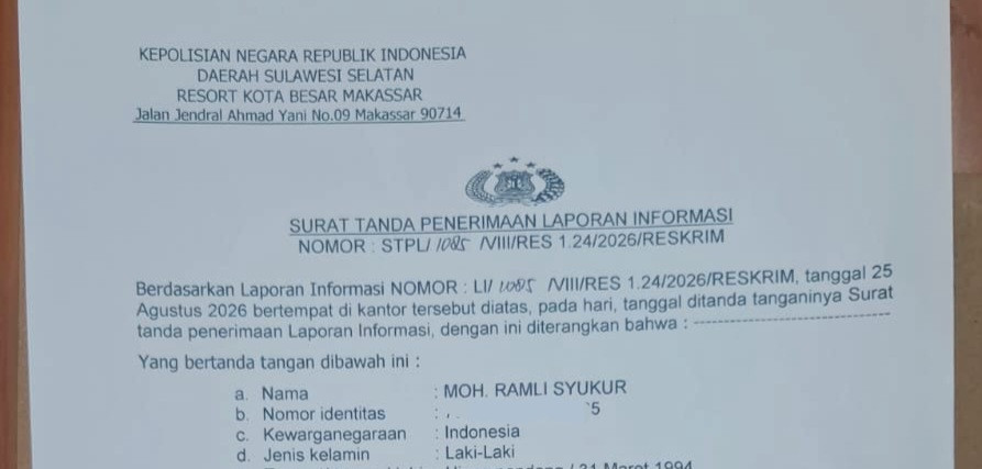 Potongan hambar surat laporan seorang jurnalis di Makassar bernama Ramli yang tercatat dalam Surat Tanda Penerimaan Laporan Informasi Nomor STPL/085/VIII/RES 1.24/2026/RESKRIM tertanggal 25 Agustus 2026. Ramli tercatat sebagai pelapor dalam dugaan pengancaman. (Angki/ENews)
