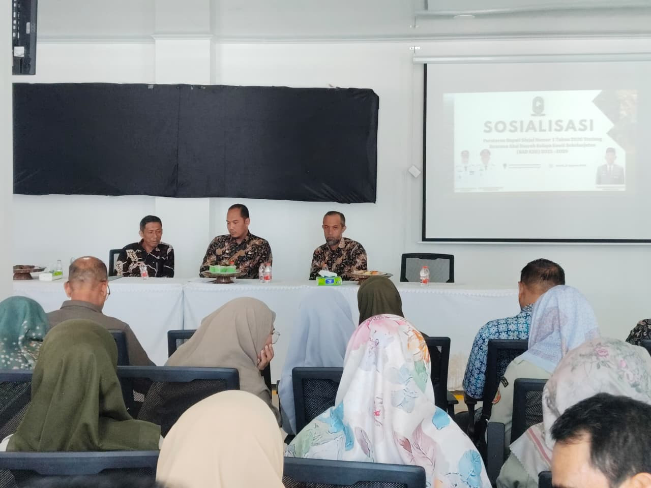 Gelaran Sosialisasi Peraturan Bupati Sinjai Nomor 1 Tahun 2026 tentang Rencana Aksi Daerah Kelapa Sawit Berkelanjutan (RAD-KSB), Kamis (27/8/2026).