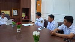 Ketgam: Sekda Sinjai Andi Jefrianto Asapa menerima kunjungan perwakilan PPPK Paruh Waktu Kabupaten Sinjai (Perisai) untuk membahas kepastian dan keberlanjutan status PPPK di Kabupaten Sinjai.