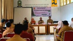 Kadis PUPR Sinjai, Haris Ahmad saat menggelar Pertemuan dengan sejumlah stackholder terkait rencana pembangunan Kolam retensi atau embung. (Dok. Anto)