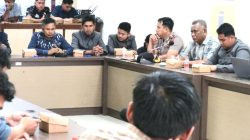 Foto: Gelaran Rapat Dengar Pendapat (RDP) Gabungan Komisi I dan II DPRD Polman bersama Pemkab Polman, aparat keamanan, pengelola SPBU, dan aktivis HMI, Selasa (15/9/2026). (Dok. HW)