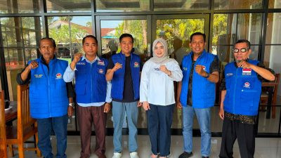 Foto: Ketua DPRD Bone berfoto bersama pengurus HNSI Bone. (ENews)